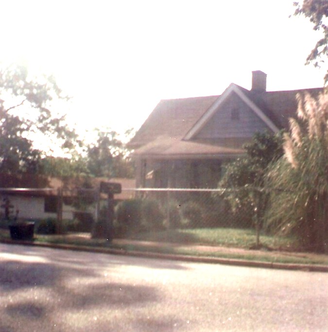 hawkeyecasa.jpg